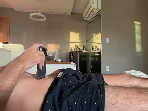 Snapshot of gabrielc27 chatting on January 18, 2026, 10:02 pm gabrielc27 online show from January 18, 2026, 10:02 pm