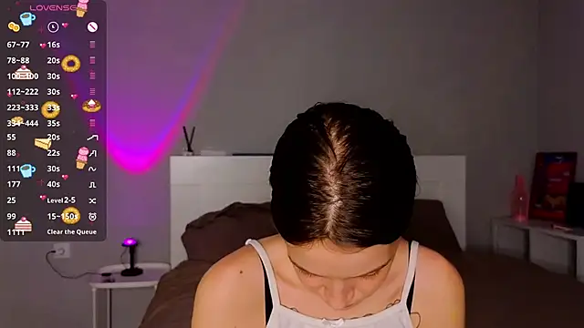 Sweet Evva online show from November 30, 2025, 2:43 pm