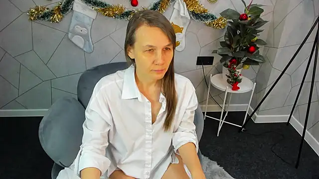 Lillian White online show from January 10, 2025, 6:09 am