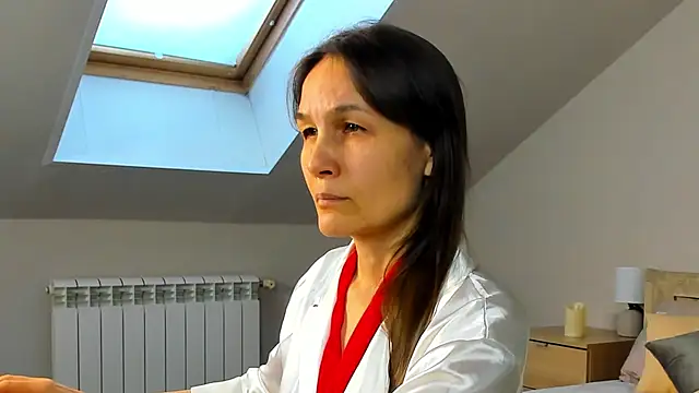 Lillian White online show from February 2, 2025, 7:09 am