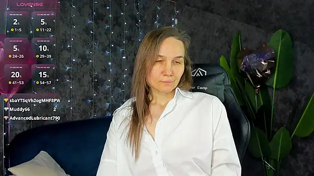 Lillian White online show from March 8, 2026, 2:04 am