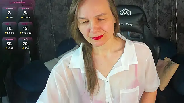 Lillian White online show from March 29, 2026, 1:05 am