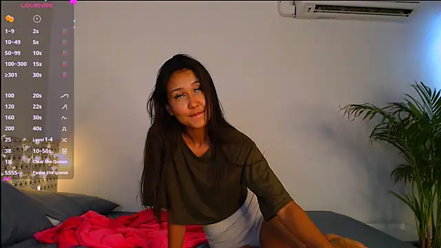 Melissa Mone online show from March 15, 2025, 10:35 am