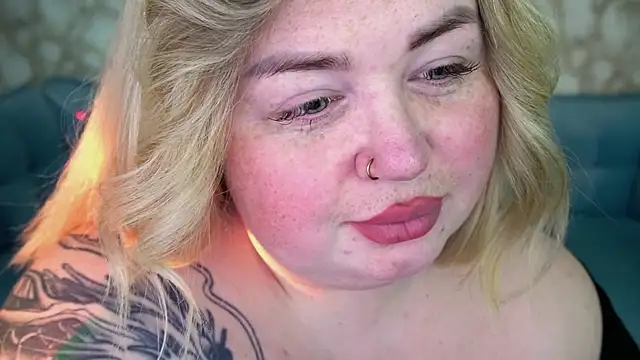 ZaraReignn online show from April 2, 2026, 9:01 pm