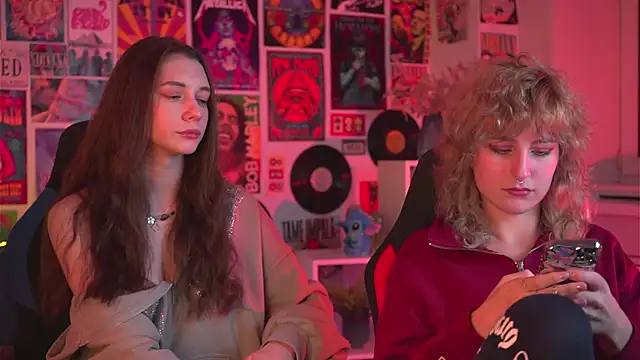 LuxRayi online show from January 2, 2025, 3:08 pm