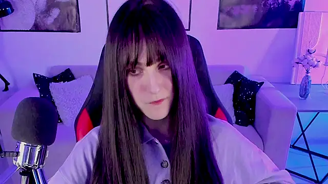 LuxRayi online show from February 11, 2025, 6:44 pm