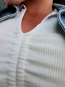 Snapshot of celeste-30_ chatting on February 28, 2025, 4:31 pm celeste-30 online show from February 28, 2025, 4:31 pm