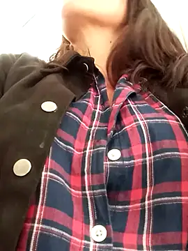 Snapshot of celeste-30_ chatting on March 6, 2025, 3:35 pm celeste-30 online show from March 6, 2025, 3:35 pm