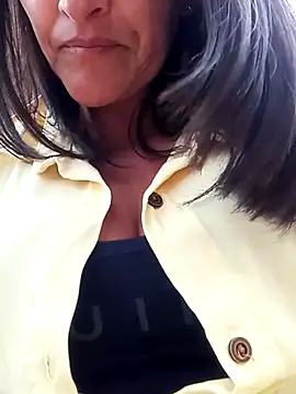 Snapshot of celeste-30_ chatting on March 7, 2025, 8:00 pm celeste-30 online show from March 7, 2025, 8:00 pm