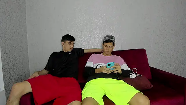 mckensy sexxx18 online show from December 13, 2024, 8:47 pm