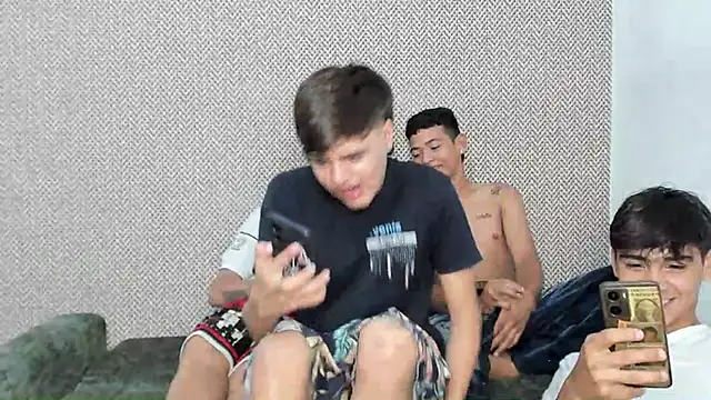 mckensy sexxx18 online show from January 13, 2025, 2:11 pm