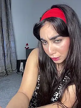 Snapshot of Meryem_Queen chatting on February 12, 2026, 2:17 am Meryem Queen online show from February 12, 2026, 2:17 am