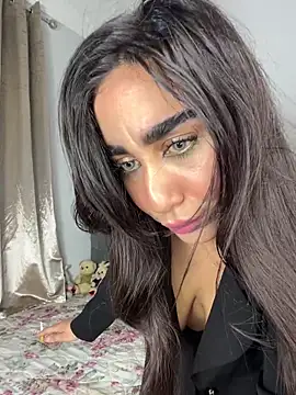 Meryem Queen online show from March 23, 2026, 9:52 pm