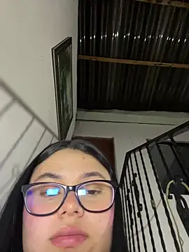 alissonfernandez  online show from July 5, 2026, 12:39 am