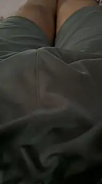 Snapshot of Desiboy___21 chatting on December 8, 2024, 8:41 am Desiboy   21 online show from December 8, 2024, 8:41 am