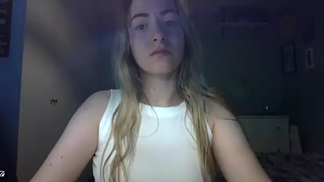 Snapshot of ROSIEx_sweet chatting on April 1, 2026, 6:47 am ROSIEx sweet online show from April 1, 2026, 6:47 am