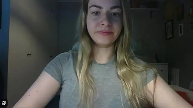 Snapshot of ROSIEx_sweet chatting on July 15, 2026, 6:51 am ROSIEx sweet online show from July 15, 2026, 6:51 am