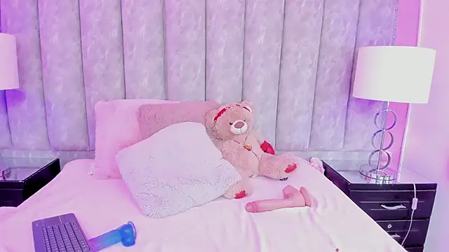 Snapshot of CoralHarmon chatting on January 26, 2025, 6:06 pm CoralHarmon online show from January 26, 2025, 6:06 pm