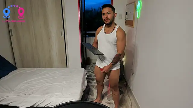 Snapshot of Travis_bakers chatting on November 30, 2025, 10:47 pm Travis bakers online show from November 30, 2025, 10:47 pm