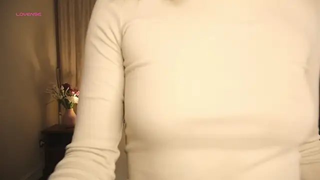 Snapshot of UdelaAshfield chatting on March 5, 2025, 4:24 pm UdelaAshfield online show from March 5, 2025, 4:24 pm