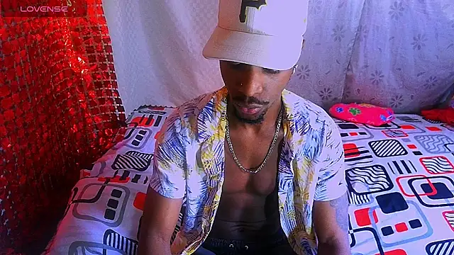 Snapshot of Aroonpapisex chatting on December 14, 2024, 7:25 pm Aroonpapisex online show from December 14, 2024, 7:25 pm