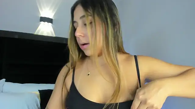 MelodyRey  online show from September 12, 2025, 10:54 pm