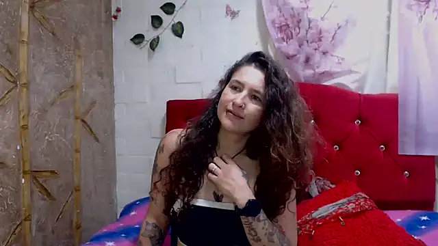 Leyla Horny Bg online show from March 19, 2025, 12:04 am
