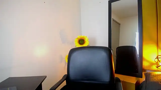 Lupiita223 online show from February 4, 2026, 12:44 pm