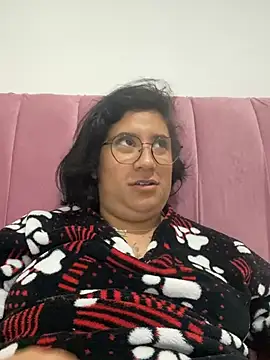 Snapshot of Lia_mar_moon chatting on April 6, 2026, 3:37 am Lia mar moon online show from April 6, 2026, 3:37 am