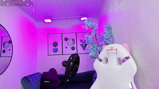 Theia moon online show from February 23, 2026, 12:35 pm