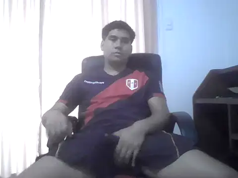Snapshot of estudiante69 chatting on December 1, 2024, 10:21 pm estudiante69 online show from December 1, 2024, 10:21 pm