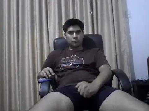 Snapshot of estudiante69 chatting on December 9, 2024, 12:01 am estudiante69 online show from December 9, 2024, 12:01 am