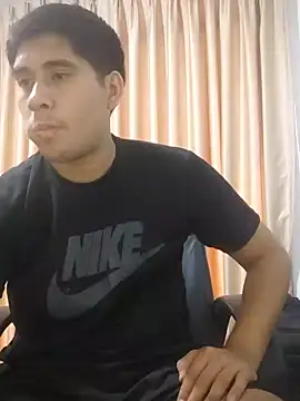 Snapshot of estudiante69 chatting on December 11, 2024, 11:21 pm estudiante69 online show from December 11, 2024, 11:21 pm