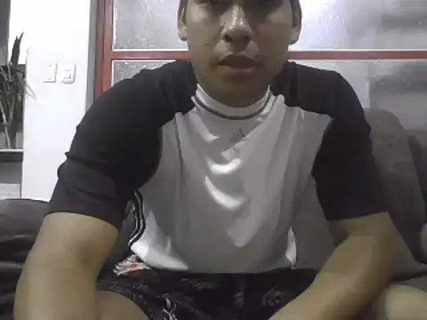 Snapshot of estudiante69 chatting on January 22, 2025, 11:53 pm estudiante69 online show from January 22, 2025, 11:53 pm