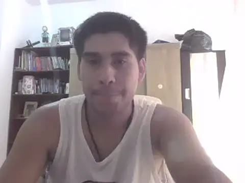 Snapshot of estudiante69 chatting on February 28, 2025, 4:31 pm estudiante69 online show from February 28, 2025, 4:31 pm