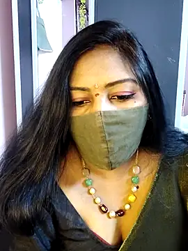 RomeoJuliet345 online show from February 7, 2026, 8:07 am