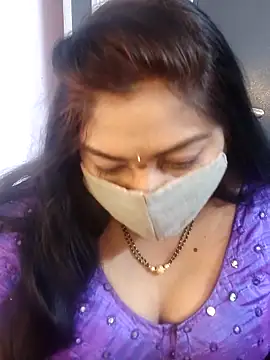 Snapshot of RomeoJuliet345 chatting on March 6, 2026, 9:50 am RomeoJuliet345 online show from March 6, 2026, 9:50 am