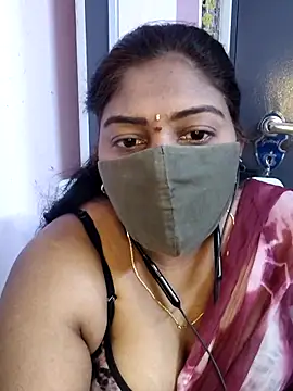 Snapshot of RomeoJuliet345 chatting on March 25, 2026, 7:58 am RomeoJuliet345 online show from March 25, 2026, 7:58 am