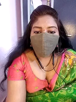 Snapshot of RomeoJuliet345 chatting on April 3, 2026, 4:16 pm RomeoJuliet345 online show from April 3, 2026, 4:16 pm