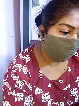 Snapshot of RomeoJuliet345 chatting on April 15, 2026, 4:58 pm RomeoJuliet345 online show from April 15, 2026, 4:58 pm