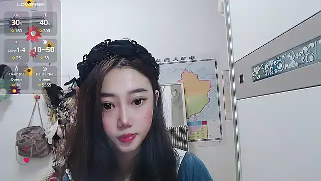 Cherie-xinxin01 online show from December 7, 2024, 10:12 am