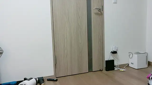 Snapshot of rei_0180 chatting on November 4, 2025, 6:18 pm rei 0180 online show from November 4, 2025, 6:18 pm