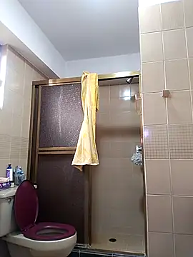 Snapshot of Alison_fitness chatting on April 5, 2026, 1:08 pm Alison fitness online show from April 5, 2026, 1:08 pm