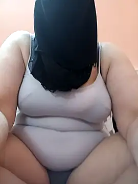 Snapshot of big_yoyo chatting on February 17, 2025, 5:43 pm big yoyo online show from February 17, 2025, 5:43 pm