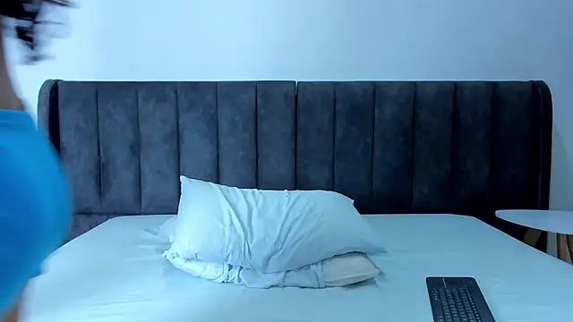 Snapshot of valtira_nova chatting on January 22, 2025, 7:03 am valtira nova online show from January 22, 2025, 7:03 am