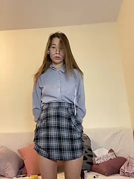 Snapshot of Tasty_ann chatting on December 7, 2024, 5:15 am Tasty ann online show from December 7, 2024, 5:15 am