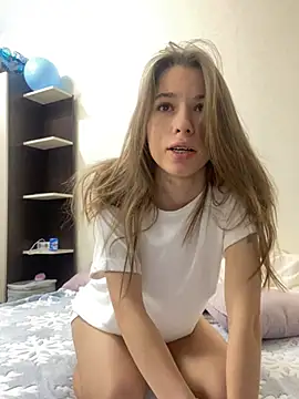 Snapshot of Tasty_ann chatting on December 28, 2024, 5:44 am Tasty ann online show from December 28, 2024, 5:44 am