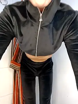 Skinnyshiny boy online show from January 7, 2026, 12:51 pm