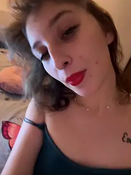 lolippp666 online show from February 9, 2026, 11:31 pm