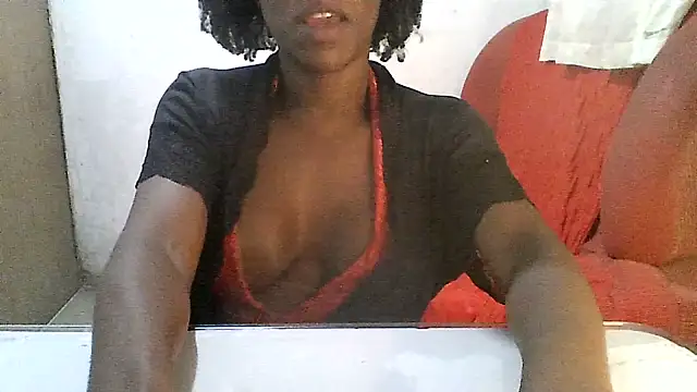 Snapshot of maisinha3193 chatting on July 7, 2026, 11:31 pm maisinha3193 online show from July 7, 2026, 11:31 pm